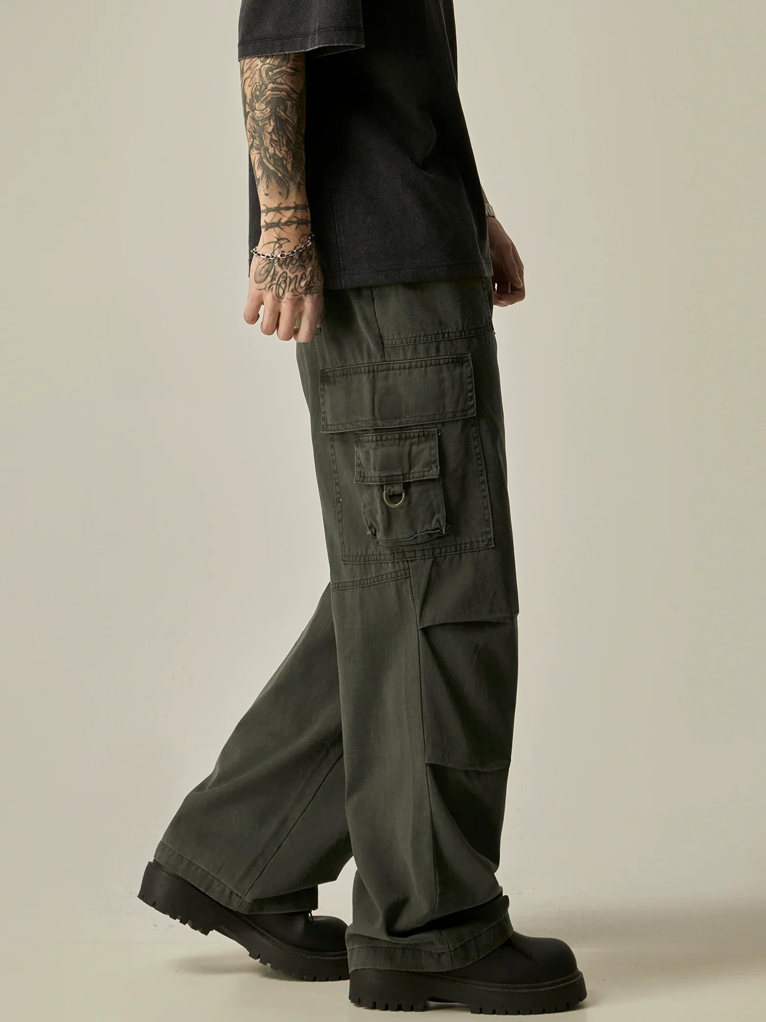 Wide-Leg Utility Cargo Pants sneakershuborg