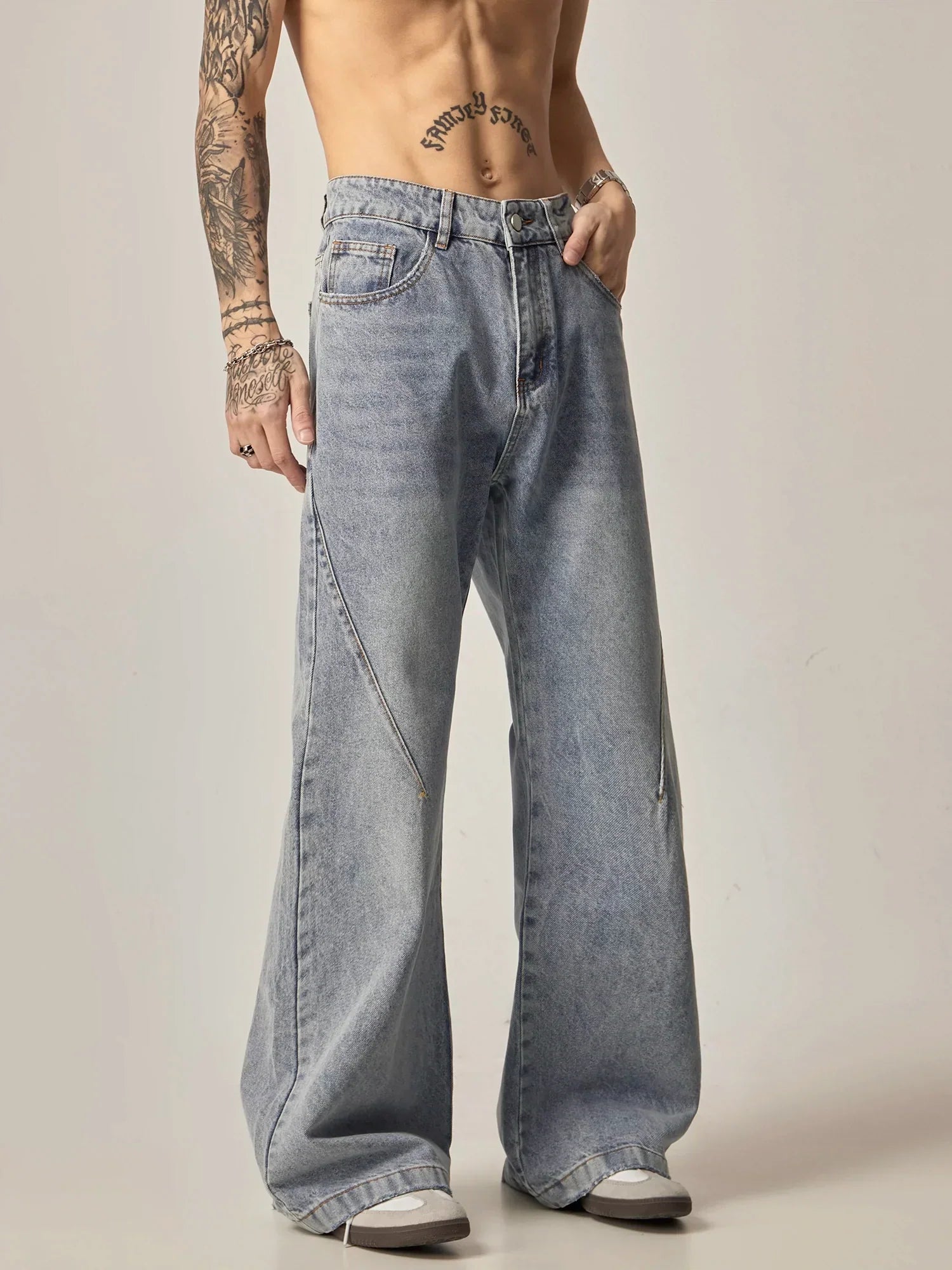 Acid Wash Wide-Leg Curved Seam Denim Jeans sneakershuborg