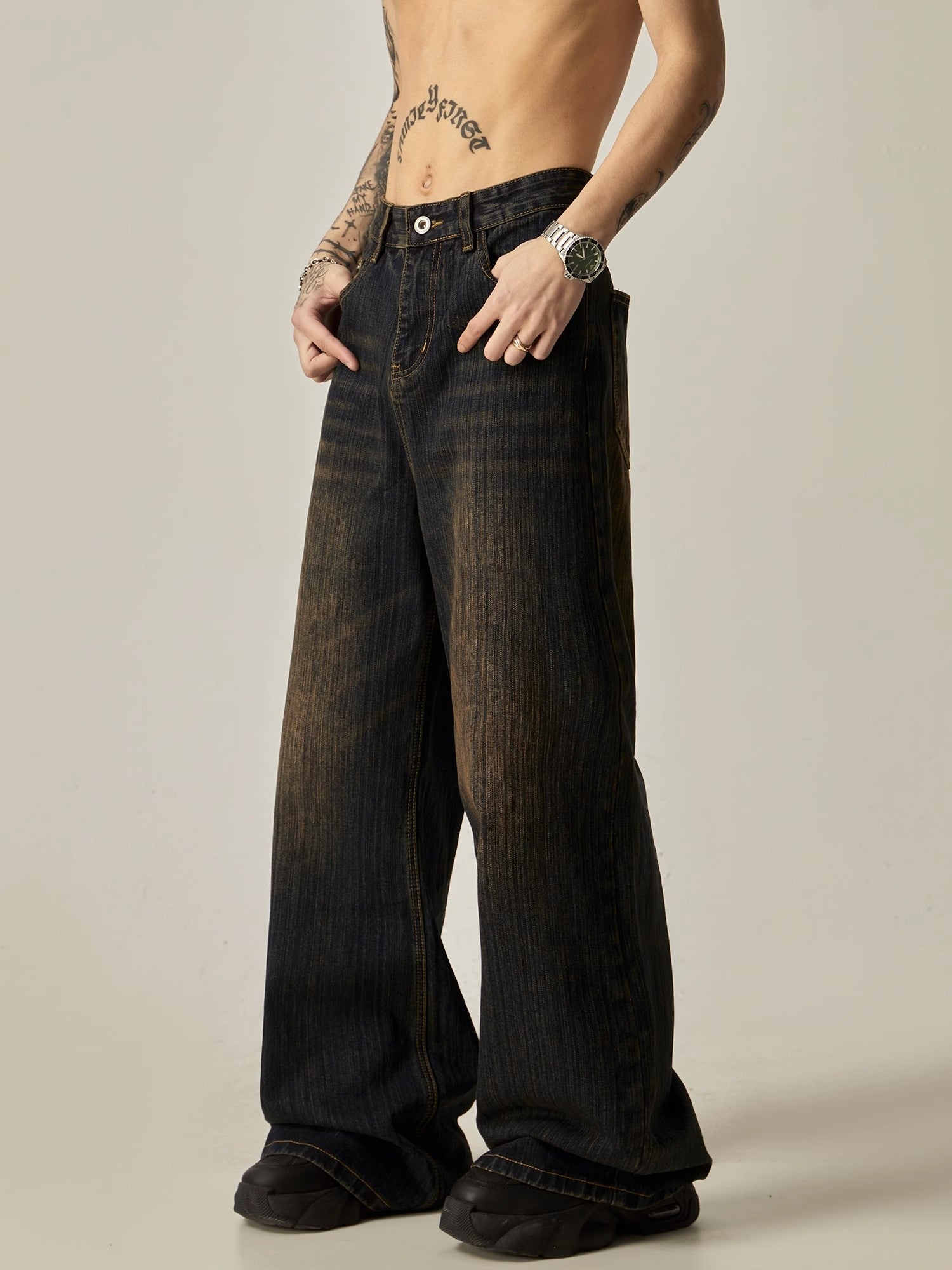 Ultra-Wide Leg Dark Wash Denim Jeans sneakershuborg