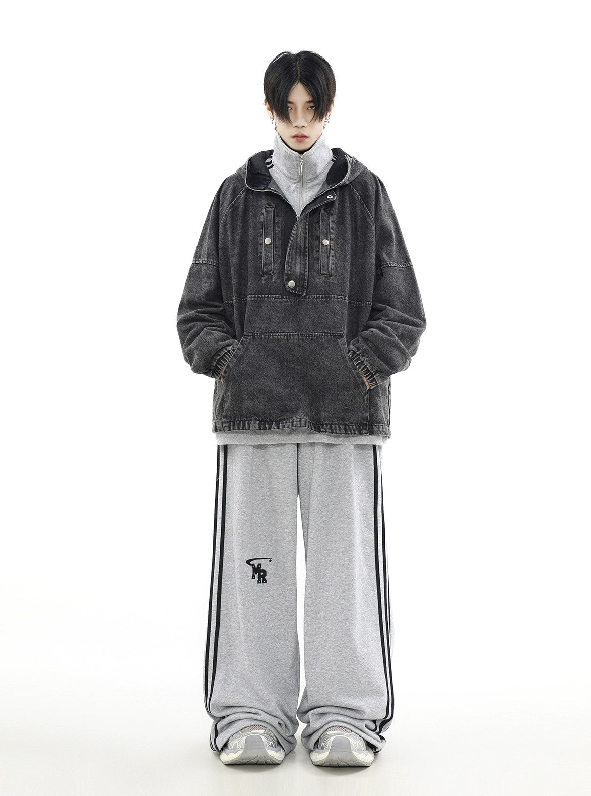 Zip-Front Denim Oversize Hoodie - sneakershuborg