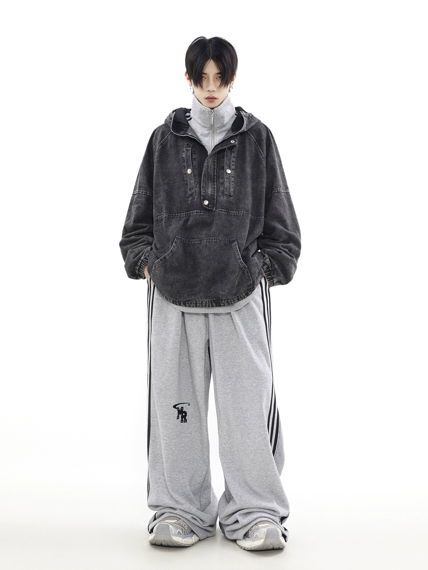 Zip-Front Denim Oversize Hoodie - sneakershuborg