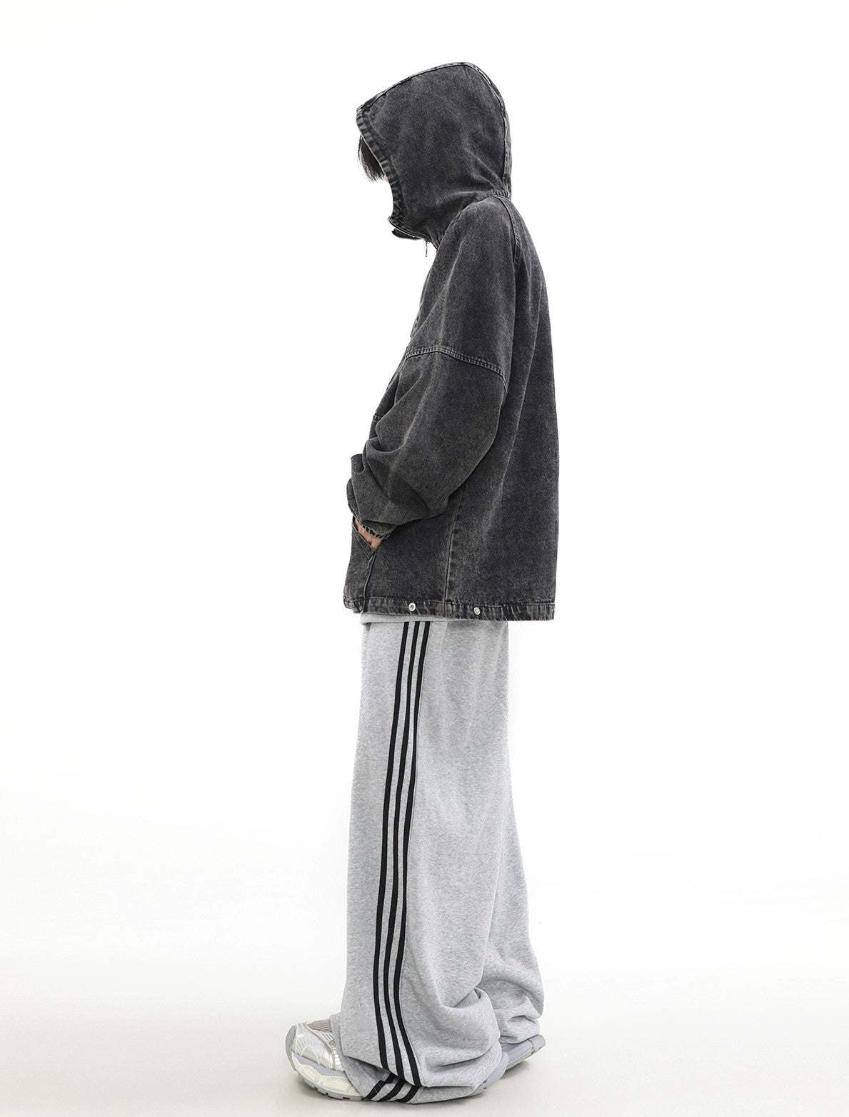 Zip-Front Denim Oversize Hoodie - sneakershuborg