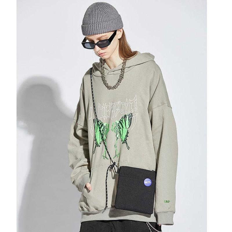 Streetwear skeleton hoodie - sneakershuborg