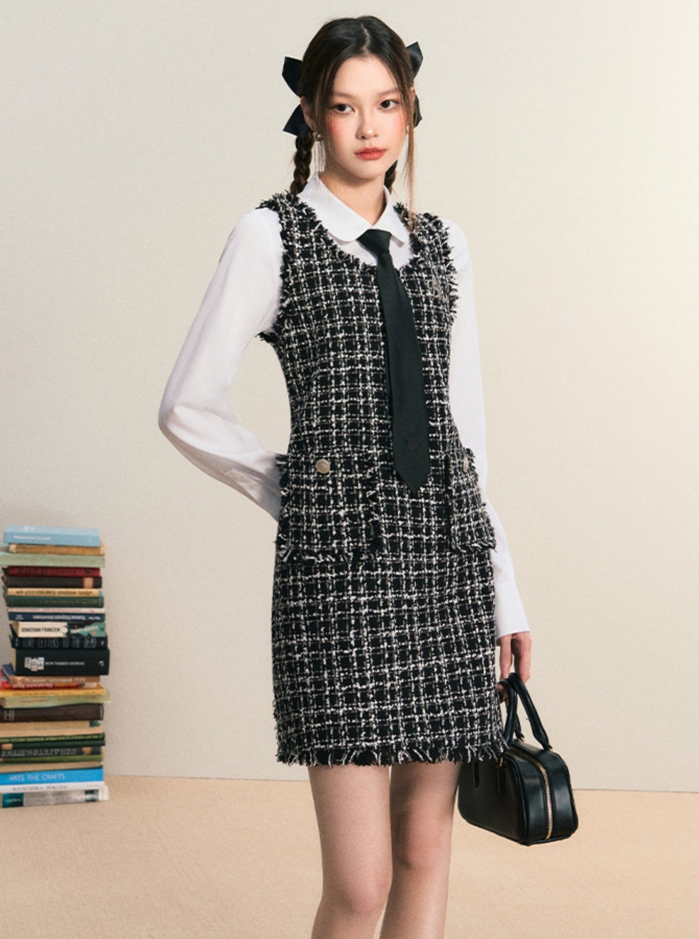 Tweed Sleeveless Mini Dress: Frayed Edge Shift Dress with Front Pockets sneakershuborg