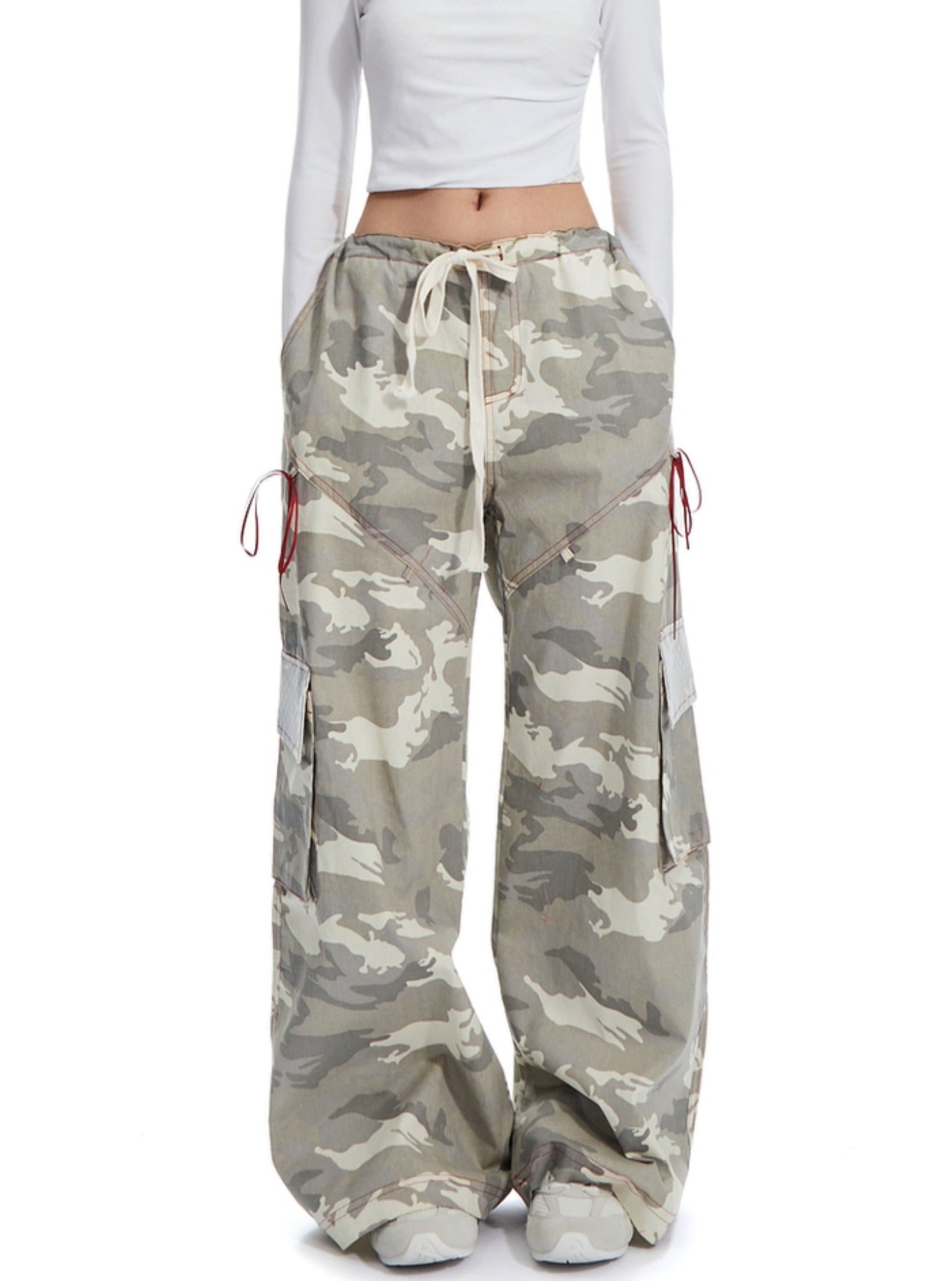 Wide-Leg Camouflage Cargo Pants sneakershuborg