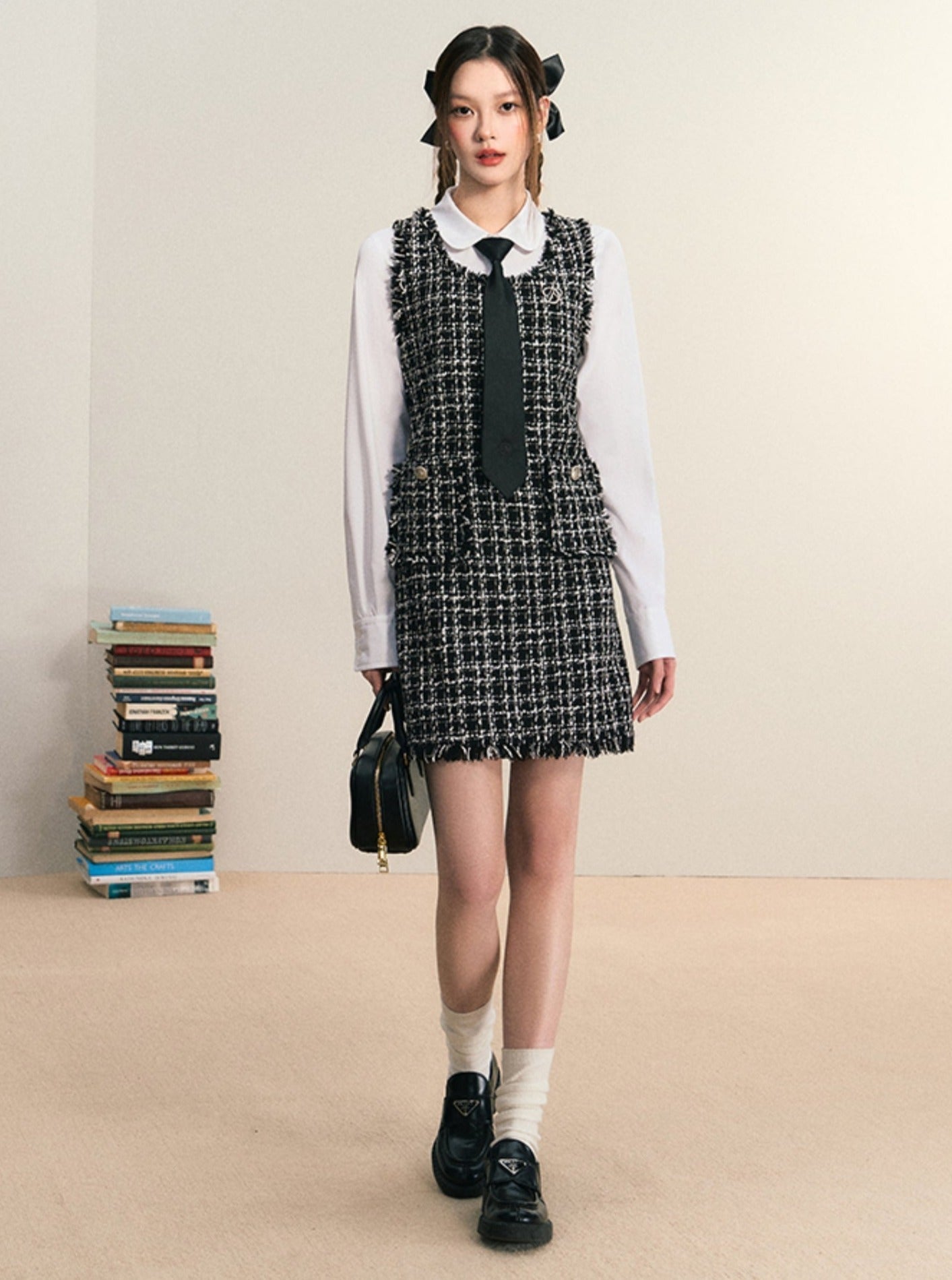 Tweed Sleeveless Mini Dress: Frayed Edge Shift Dress with Front Pockets sneakershuborg