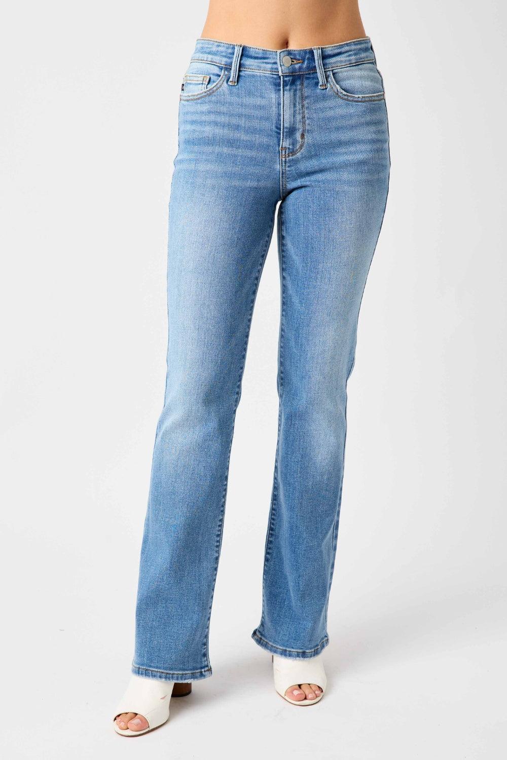 Judy Blue Full Size Mid-Rise Waist Straight Jeans - sneakershuborg