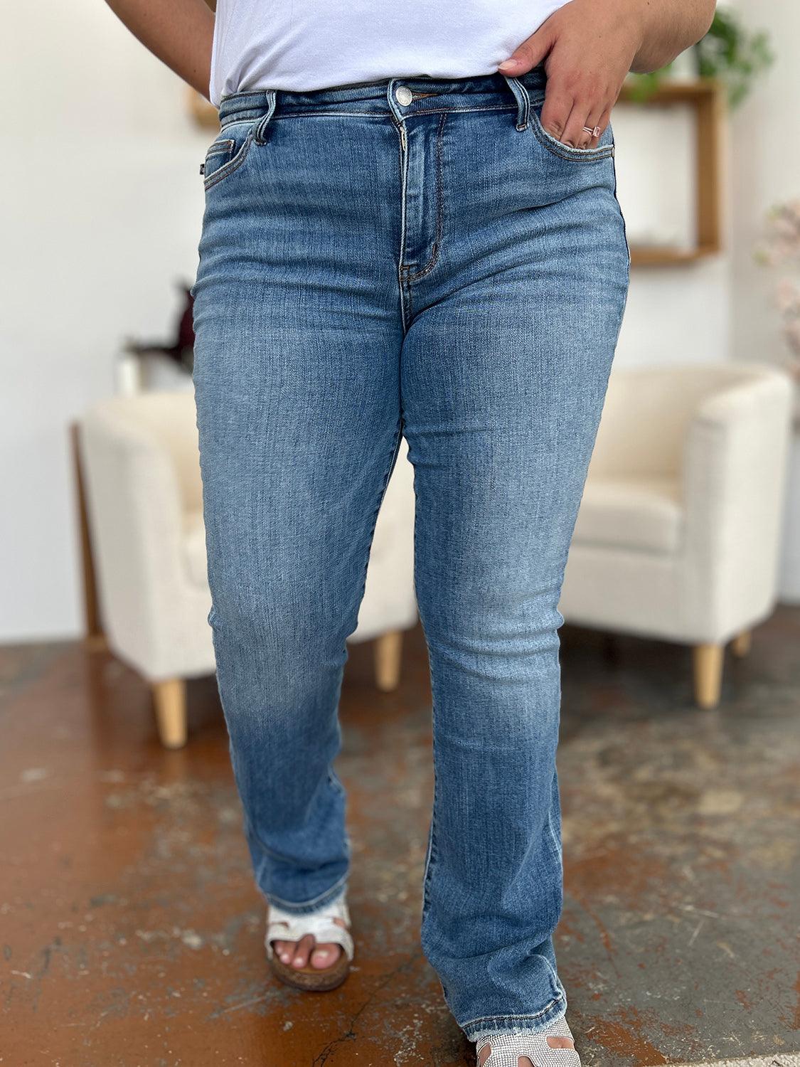 Judy Blue Full Size Mid-Rise Waist Straight Jeans - sneakershuborg