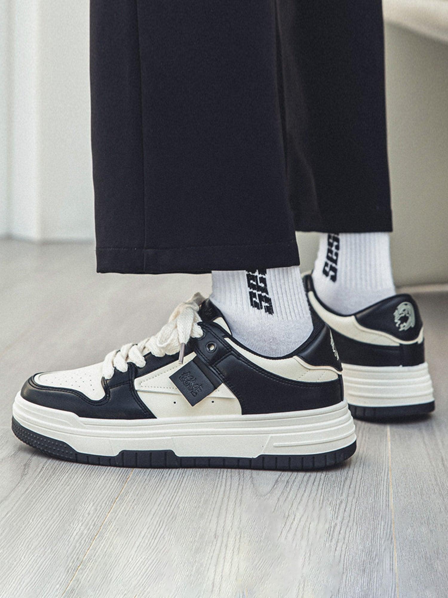 Retro Chunky Street Sneakers - sneakershuborg