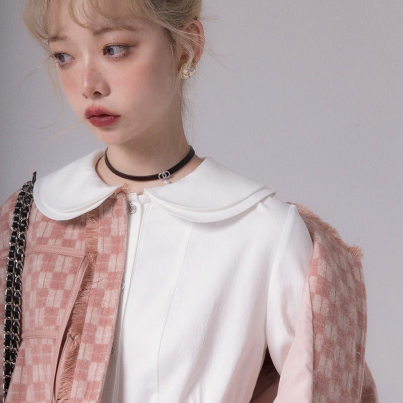 Porcelain Petal Collar Blouse sneakershuborg